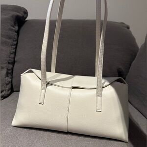 Rachel Zoe Magnetic Closure bag